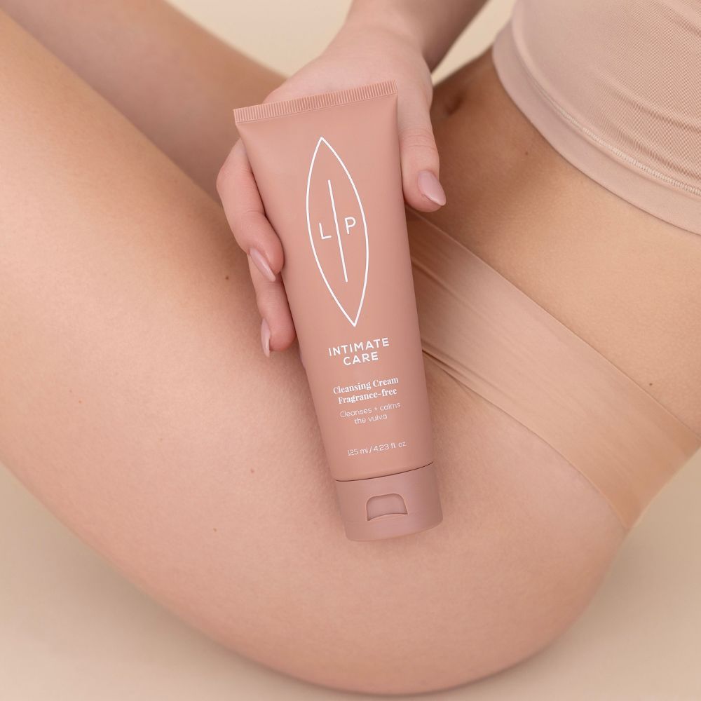 LIP Intimate Care 甜菜荷荷芭油私密潔膚乳