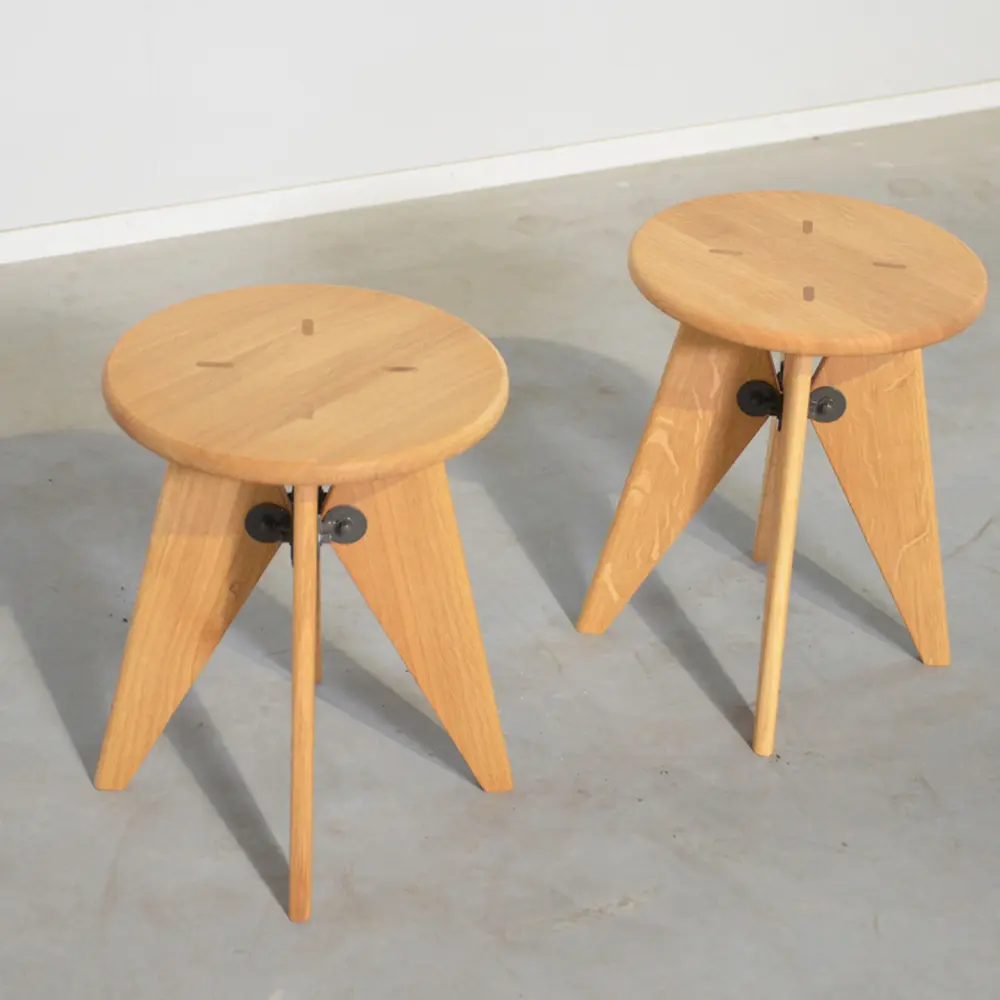 北歐櫥窗/Vitra Tabouret Bois 標準圓凳(淺橡木)