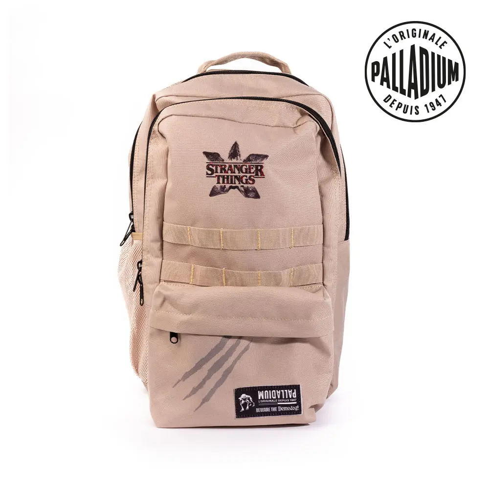 PALLADIUM DOMEDOG BACKPACK怪奇物語聯名多功能時尚後背包-沙色