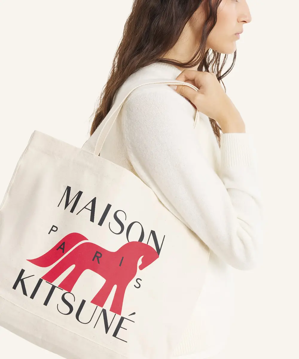 MAISON KITSUNÉ 奶油杏仁色馬年LOGO托特包