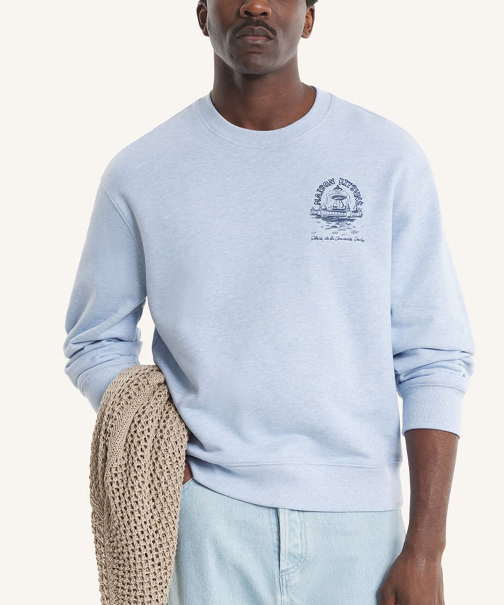 MAISON KITSUNÉ 寶寶藍協和廣場噴水池印花舒適衛衣/中性/男裝/ M