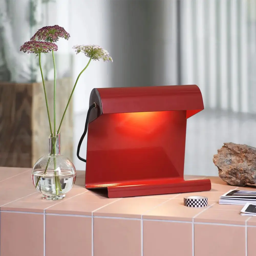 北歐櫥窗/Vitra Lampe de Bureau 金屬檯燈 (東洋紅、110V)