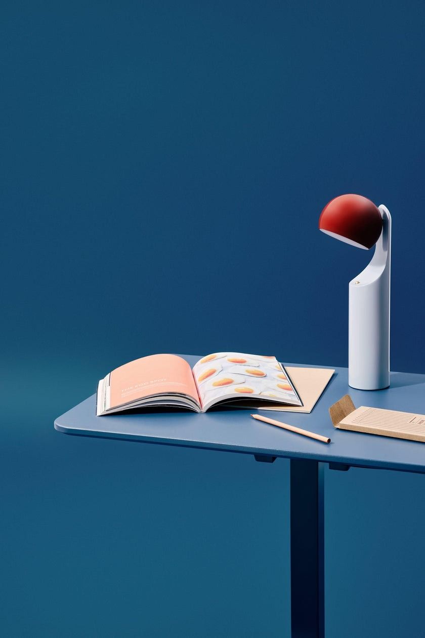 3秒氣壓升降➤TopJob 坐立兩用升降桌