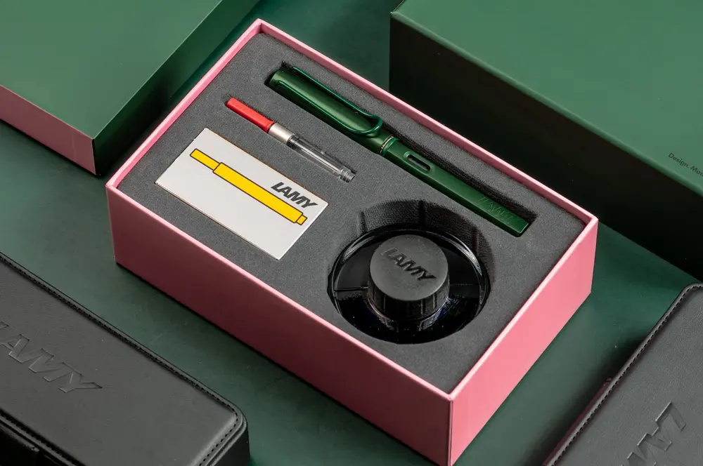 (刻字專用)LAMY AL-star恆星鋼筆禮盒/ 2026限量/ 松木綠/ 墨水50ml顏色隨機出貨