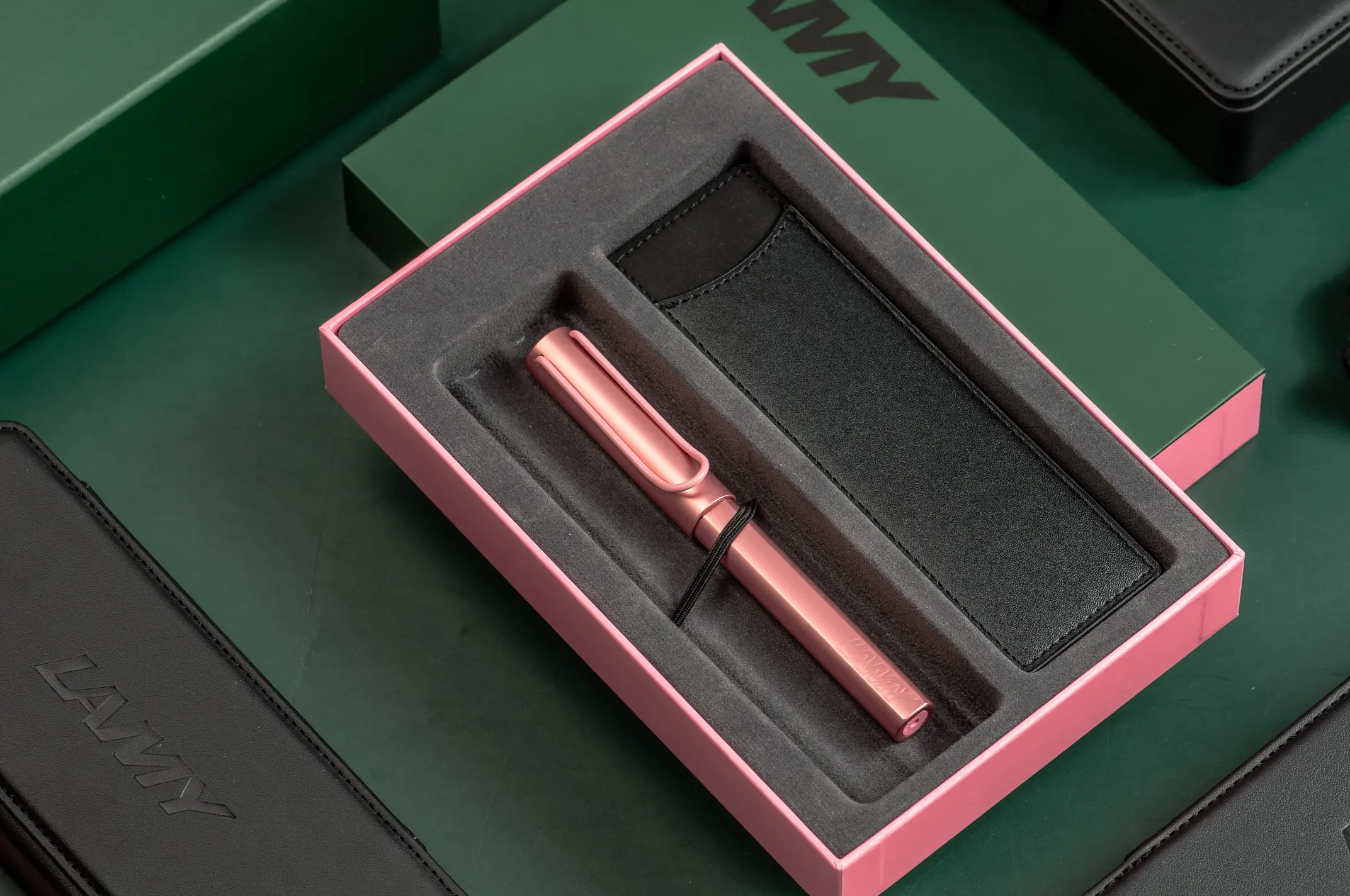 LAMY AL-star恆星鋼珠筆筆套禮盒/ 2026限量/ 火鶴紅
