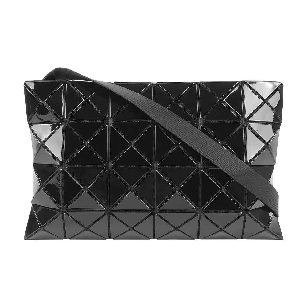 【ISSEY MIYAKE】BAO BAO LUCENT 4X6 拉鍊斜背包(黑色)/ 平行輸入