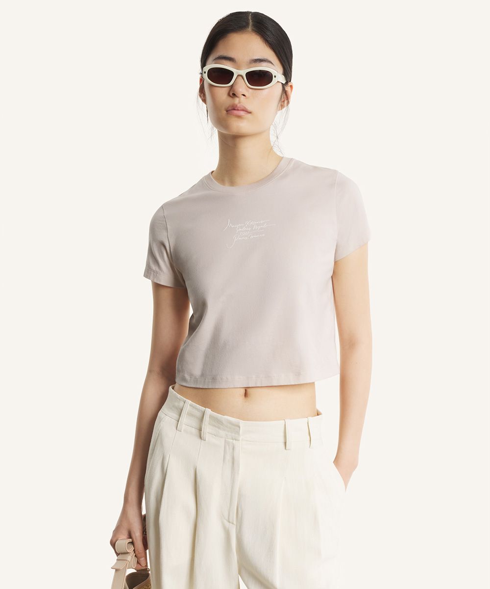 MAISON KITSUNÉ 淡丁香紫詩意手稿LOGO短版TEE/女裝/ S