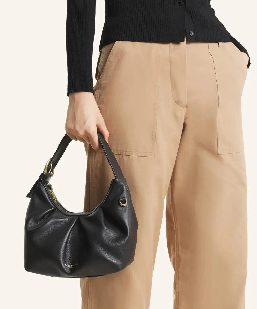 MAISON KITSUNÉ 石墨黑MK巴黎LOGO牛皮花朵包