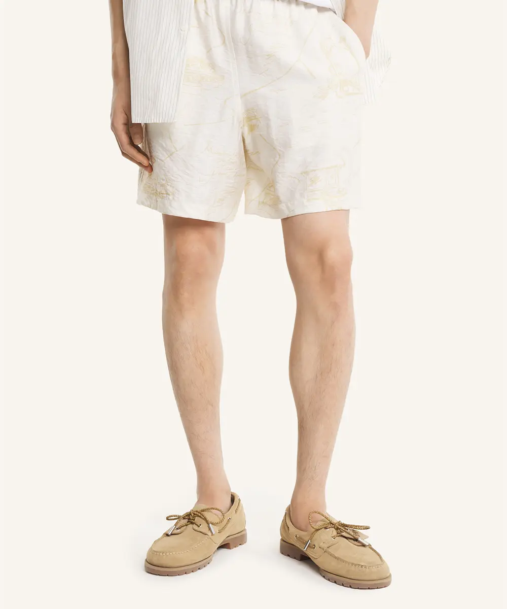 MAISON KITSUNÉ 杏仁奶霜巴黎物語圖鑑印花輕量短褲/中性/男裝/ M