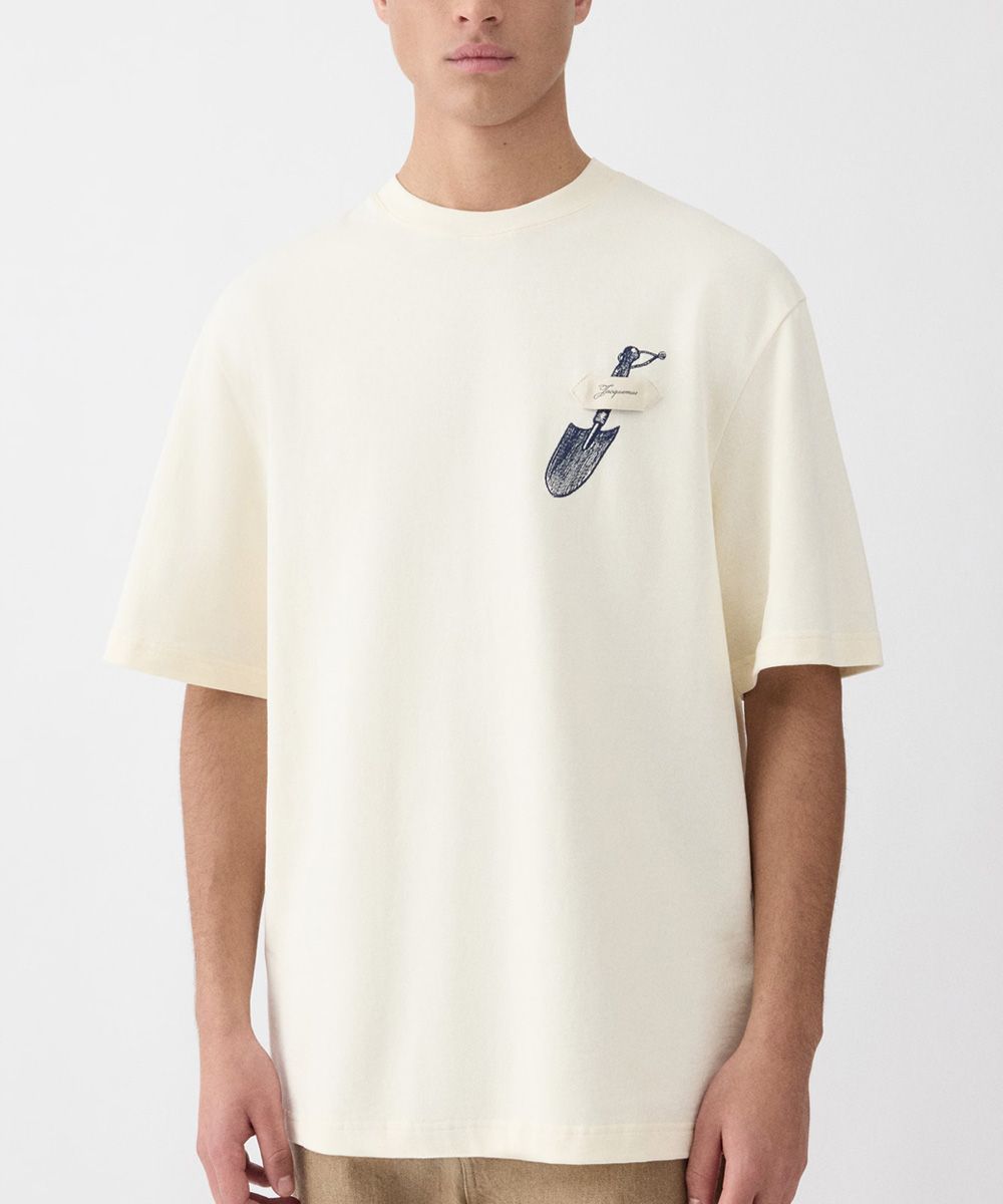 JACQUEMUS 鏟子圖案白色短袖TEE/中性/ L
