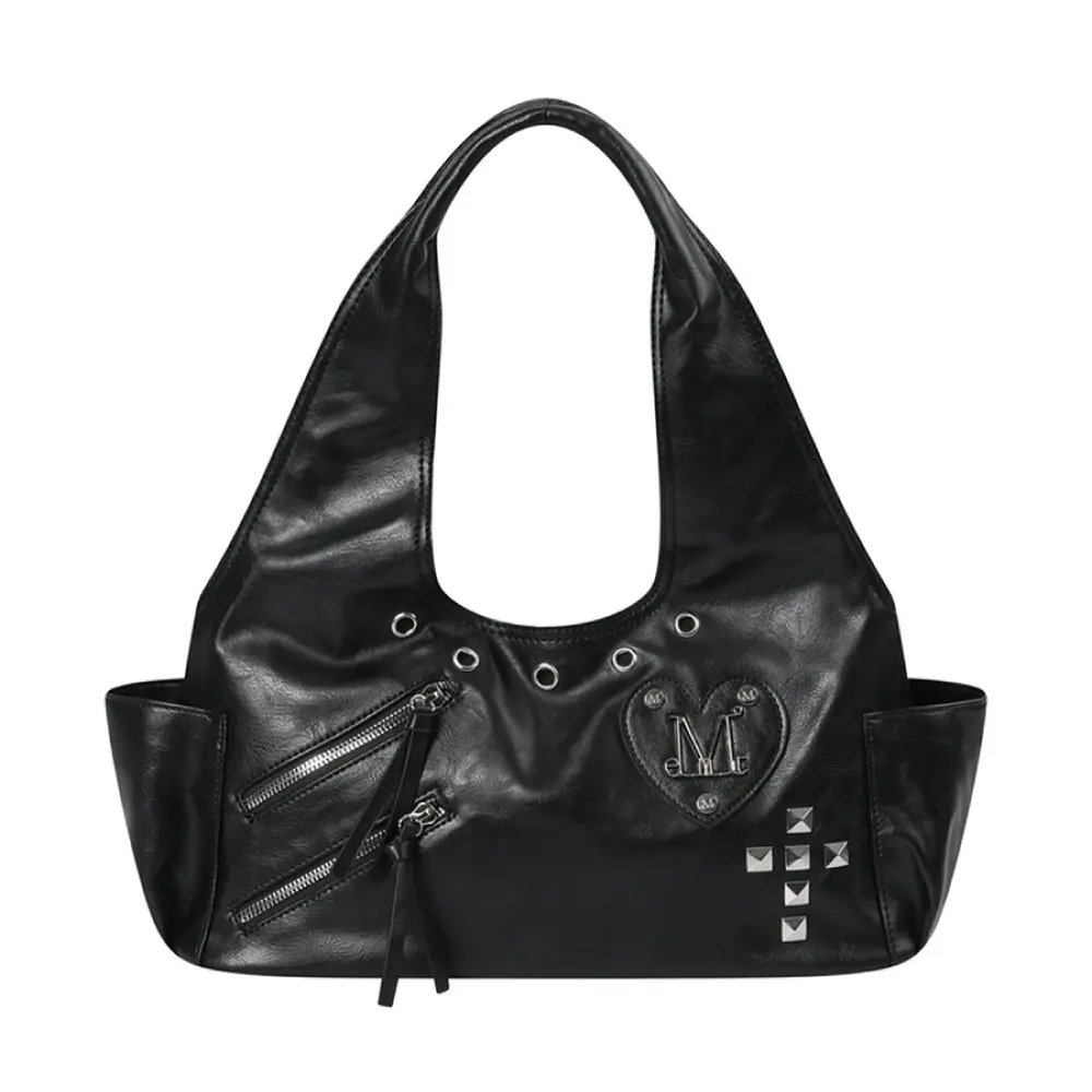 韓國 MUCENT ROMIA HEART PATCH CROSS STUD SHOULDER BAG 愛心Logo鉚釘肩背包 黑色Black