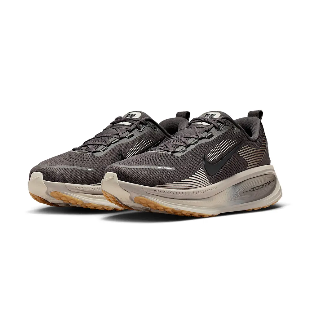【NIKE】NIKE VOMERO 18 慢跑鞋/運動鞋/男/-HM6803-215/ US8.5/26.5cm