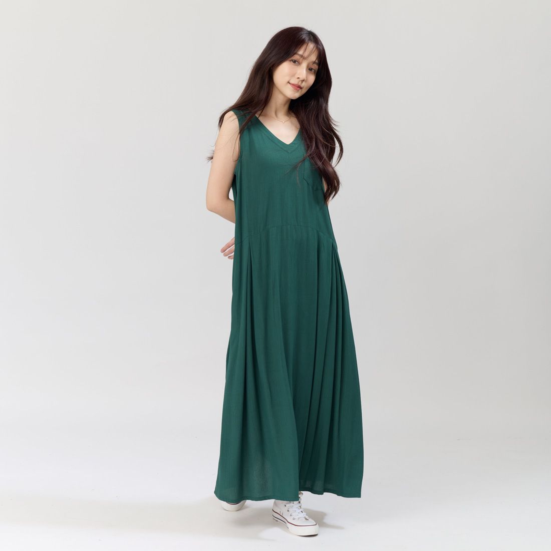 好我 so that's me 無袖V領口袋長洋裝 綠 FREE SIZE