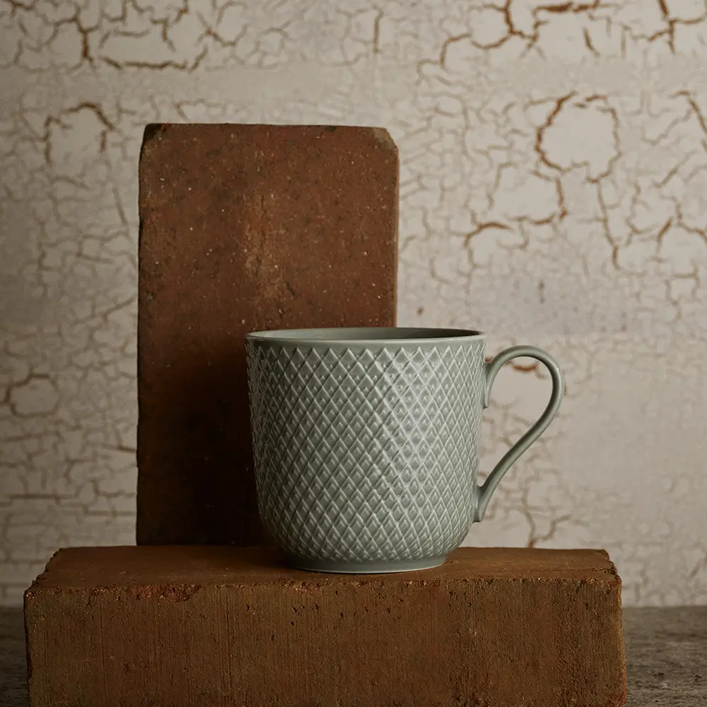 北歐櫥窗/Lyngby Porcelæn Rhombe Earth 菱紋 馬克杯（330ml、苔綠）