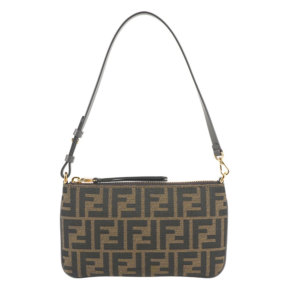 【FENDI】Baguette FF Logo 緹花布扁形手提包(棕色)/ 平行輸入