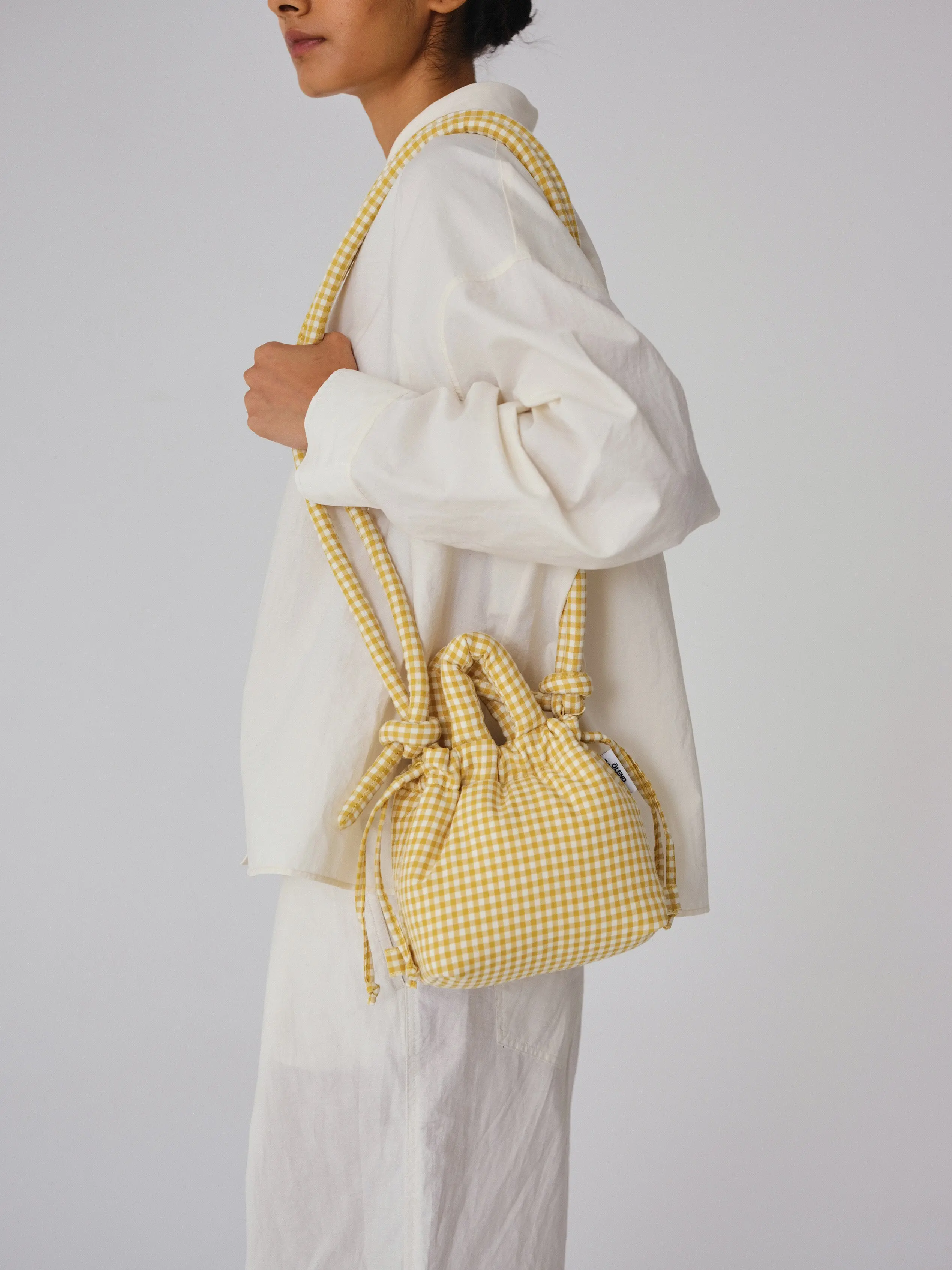 西班牙ÖLEND空氣斜背包/ Micro Ona Soft Bag/ 袖珍/ 黃方格