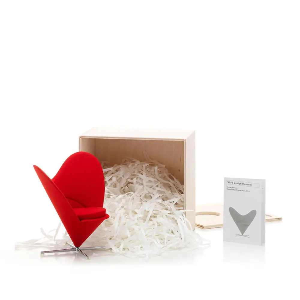 北歐櫥窗/Vitra Design Museum 迷你收藏模型／Heart-Shaped Cone Chair 愛心甜筒椅