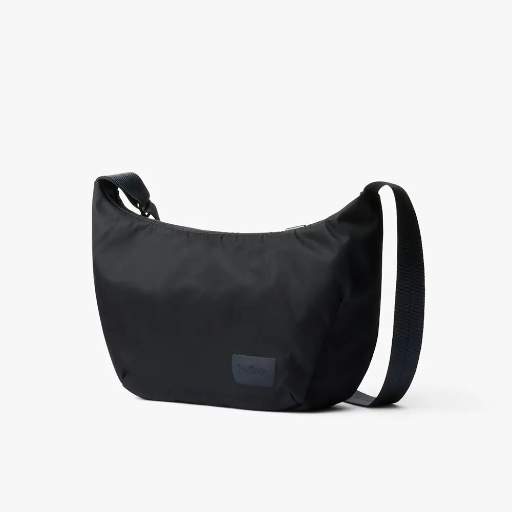 Bellroy Laneway Crescent Bag 2.5L 小型月亮包 側背包 斜背包 男包 女包 送禮 禮物 推薦(深墨藍)