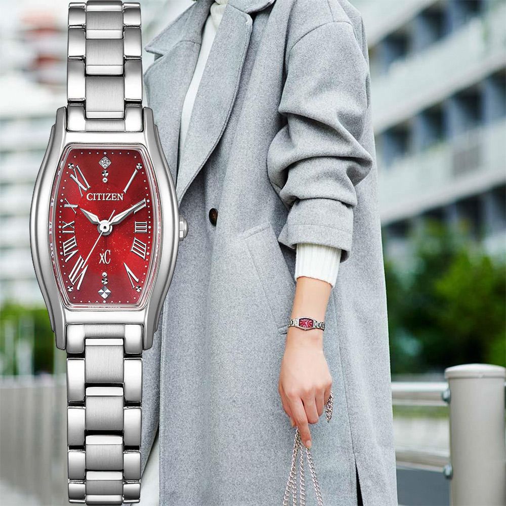 CITIZEN 星辰XC 限量 優雅大三針酒桶型光動能女錶 手錶-紅(EW5541-50W)