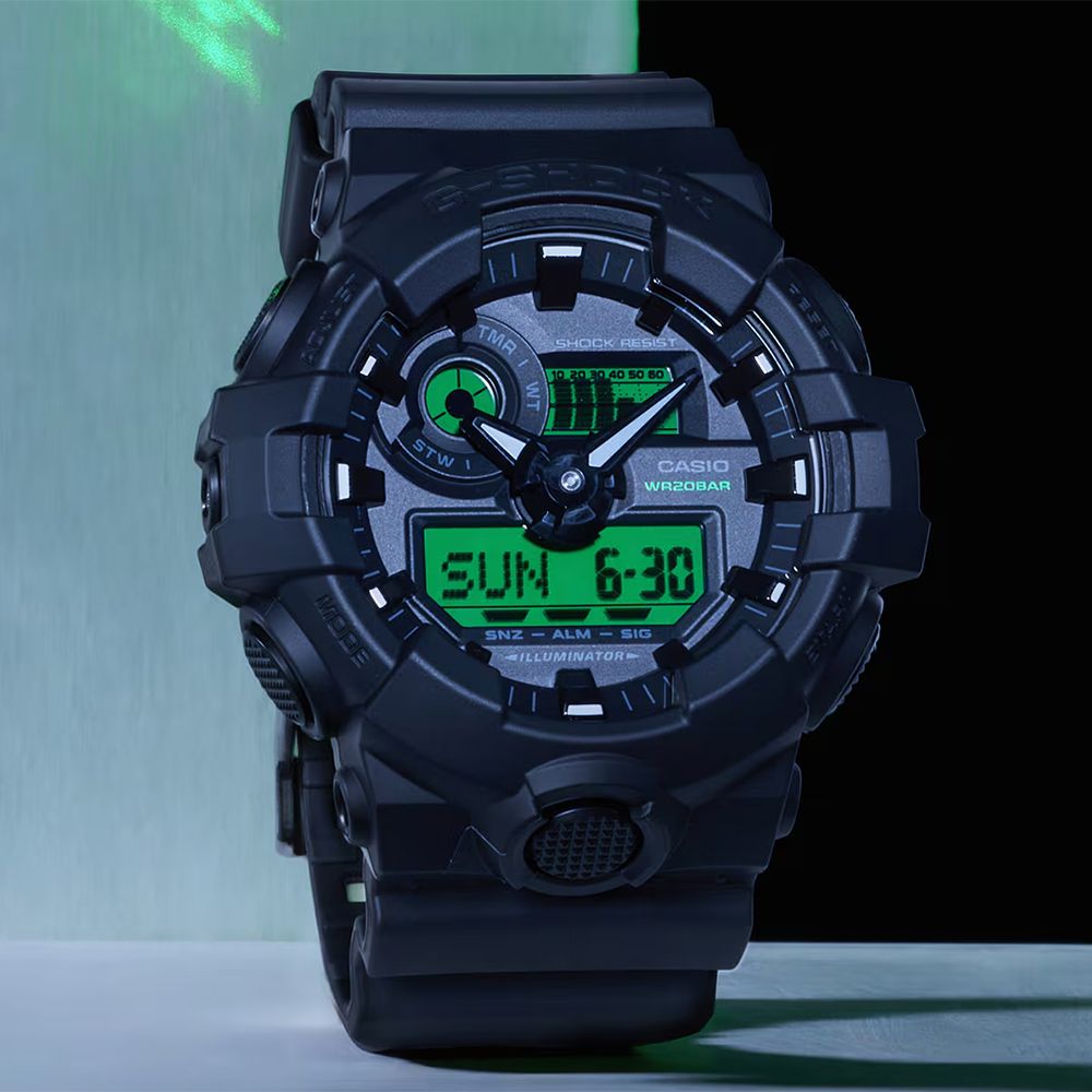 CASIO 卡西歐 G-SHOCK 經典黑與電光綠雙顯電子錶 手錶 學生錶 送禮 禮物 推薦(GA-700BEG-1A)