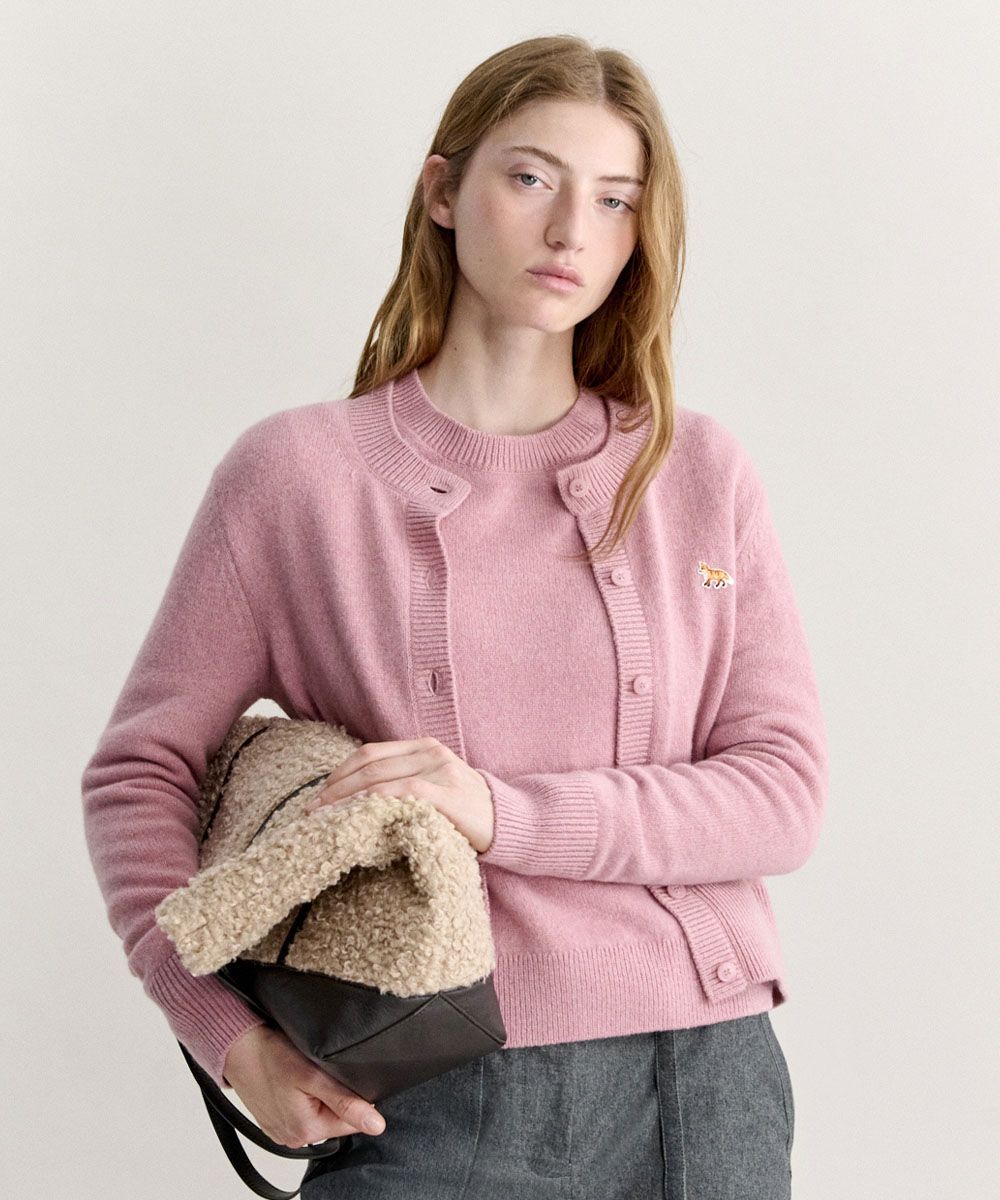 MAISON KITSUNÉ 煙燻玫瑰粉小狐狸LOGO合身開襟針織衫/女裝/ S