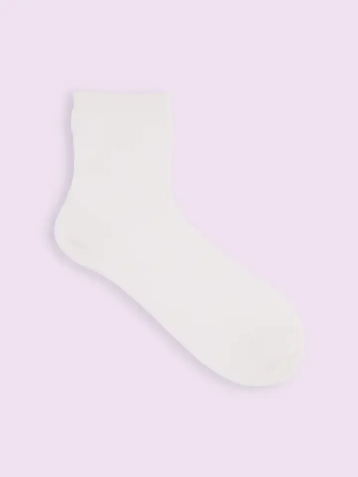 【日本Tabio】緞帶圖樣網格中筒襪/ 01/ Off White