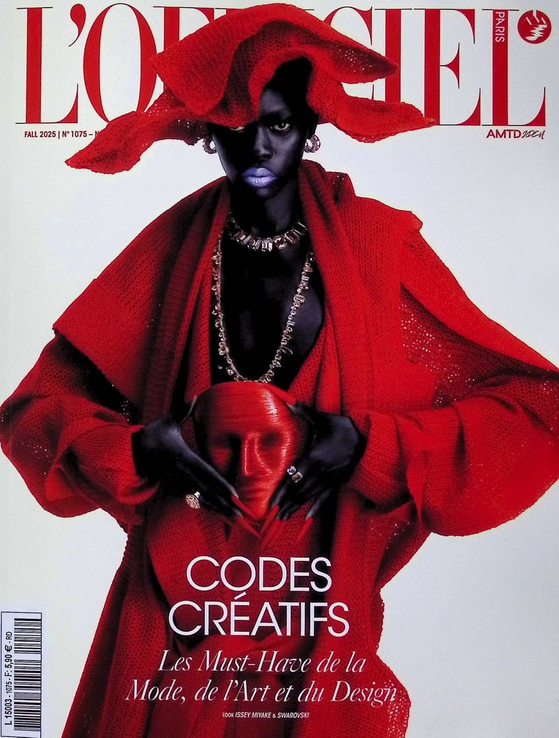 L'OFFICIEL PARIS (Nov/No.1075/2025)