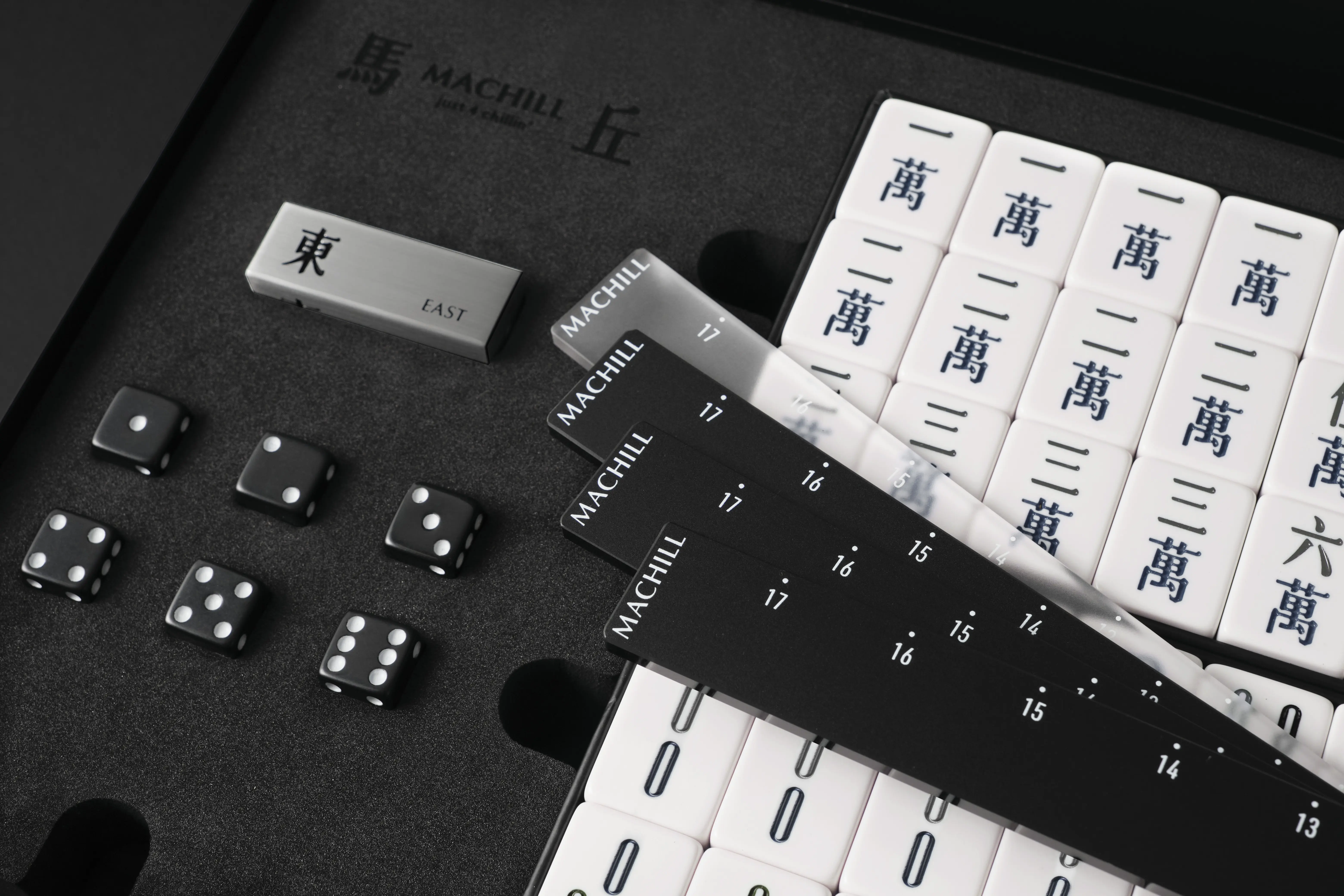 馬丘MACHILL麻將精裝組/ 黑背灰藍