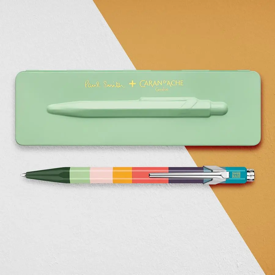 CARAN D'ACHE 849 Paul Smith原子筆III/ 開心果綠鐵盒