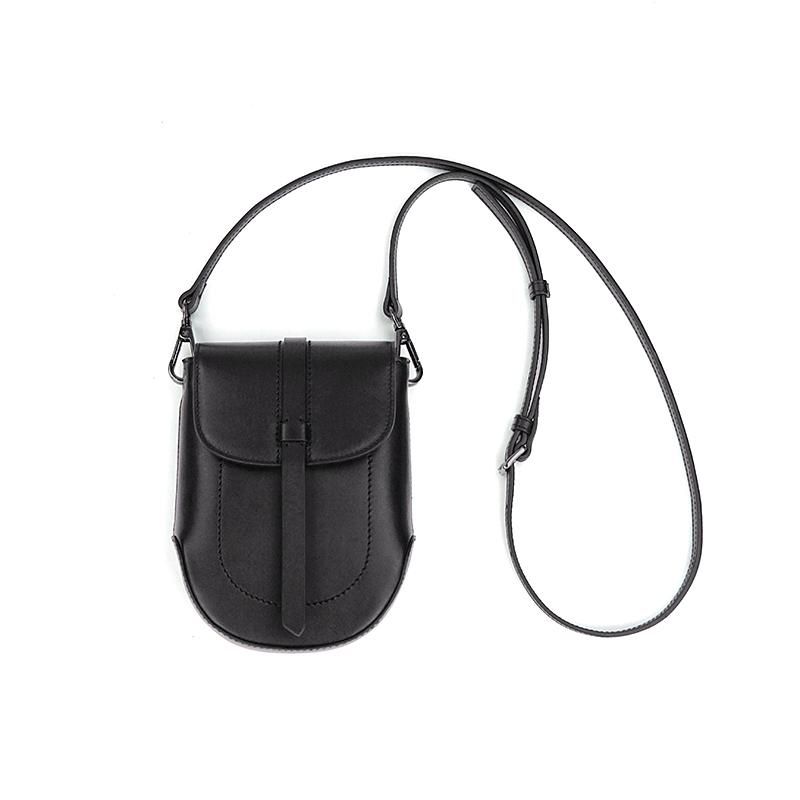 Darker Than Black Bags/Mini Eraser Shoulder Bag迷你圓弧隨身包/黑色