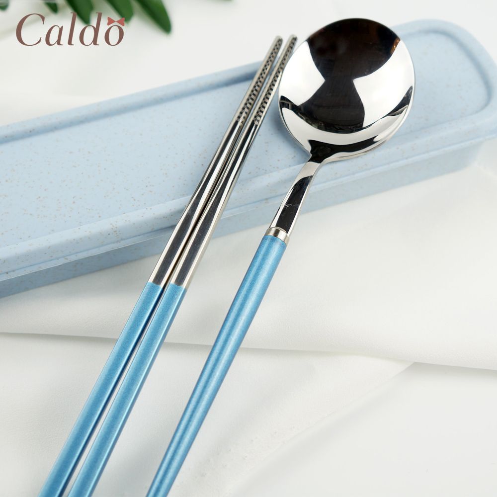 【Caldo 卡朵生活】經典不鏽鋼靜音餐具2件組(附盒)-藍x銀