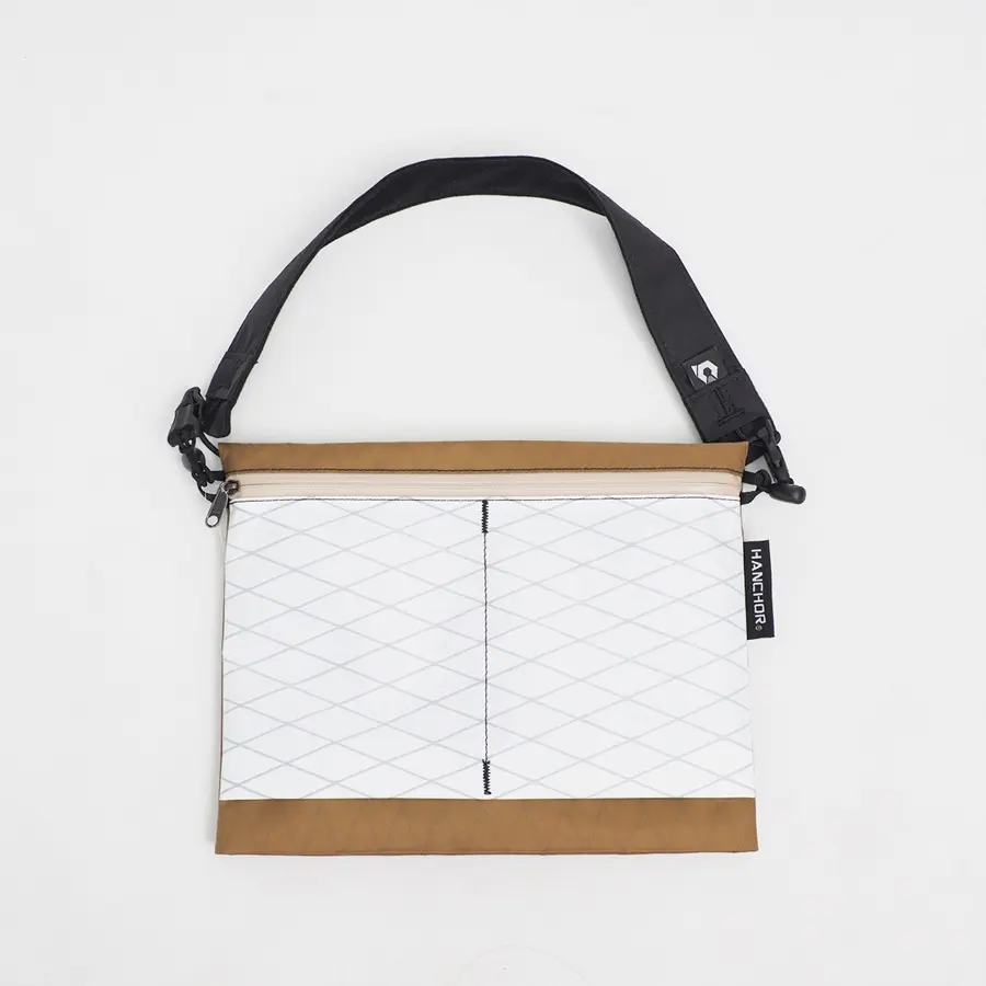 HANCHOR SURFACE輕量化胸前/斜背包/ 棕白